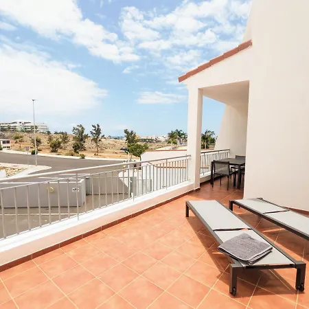 In La Caleta Nyaraló