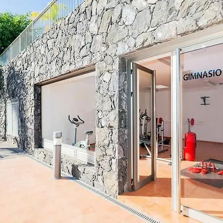 Nyaraló In La Caleta *